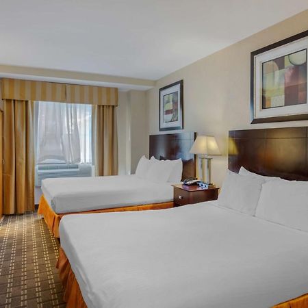 Best Western Plus Brooklyn Bay Hotel New York Exterior foto