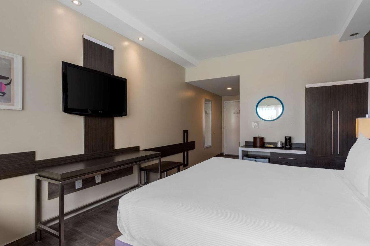 Best Western Plus Brooklyn Bay Hotel New York Exterior foto