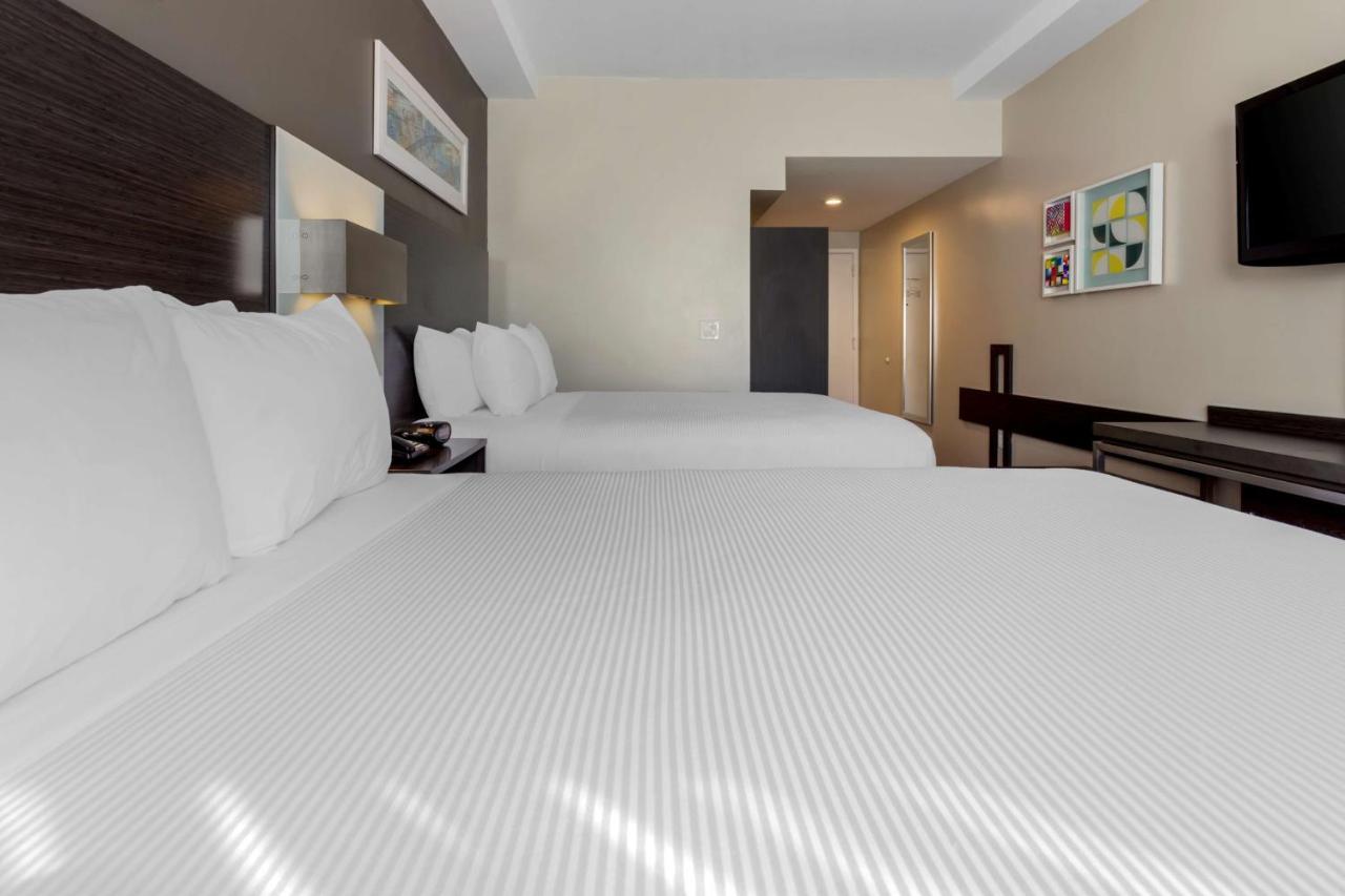 Best Western Plus Brooklyn Bay Hotel New York Exterior foto