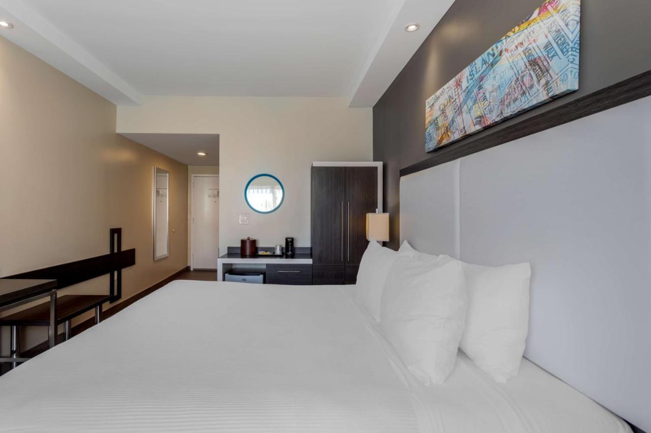 Best Western Plus Brooklyn Bay Hotel New York Exterior foto